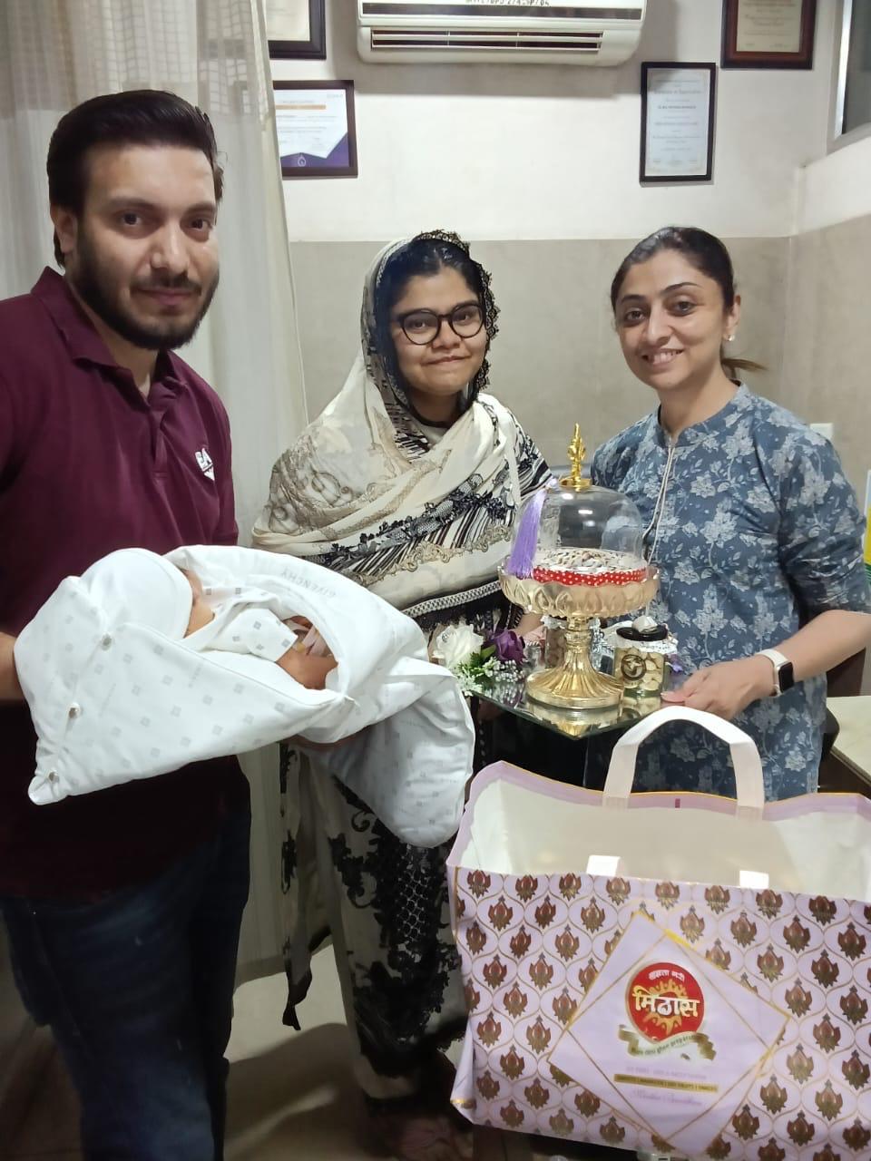Dr. Priyanka Bhargava with patient 4